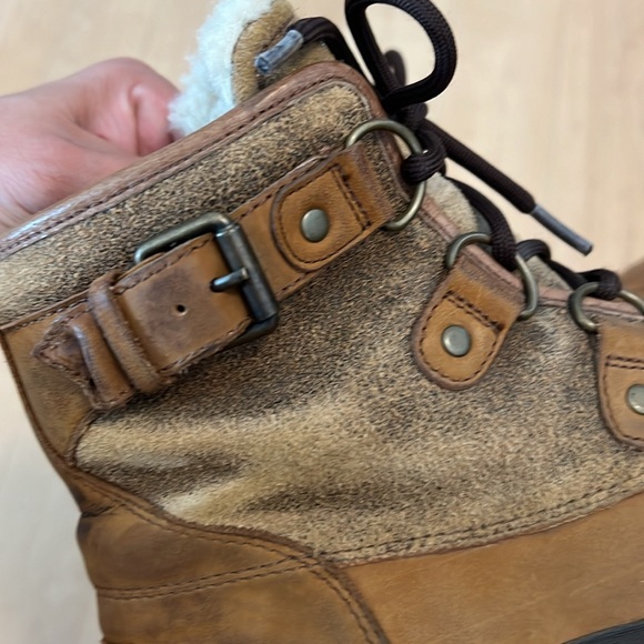 UGG Waterproof Boot Shearling Womens 7.5 - Picture 8 of 15